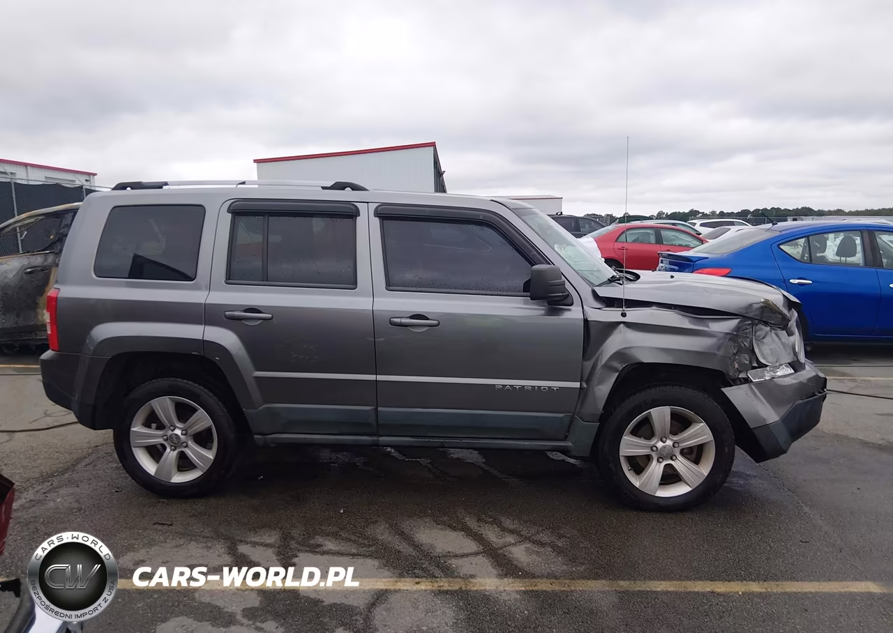2011 Jeep Patriot Latitude X VIN:1J4NF4GB5BD245031 - 14