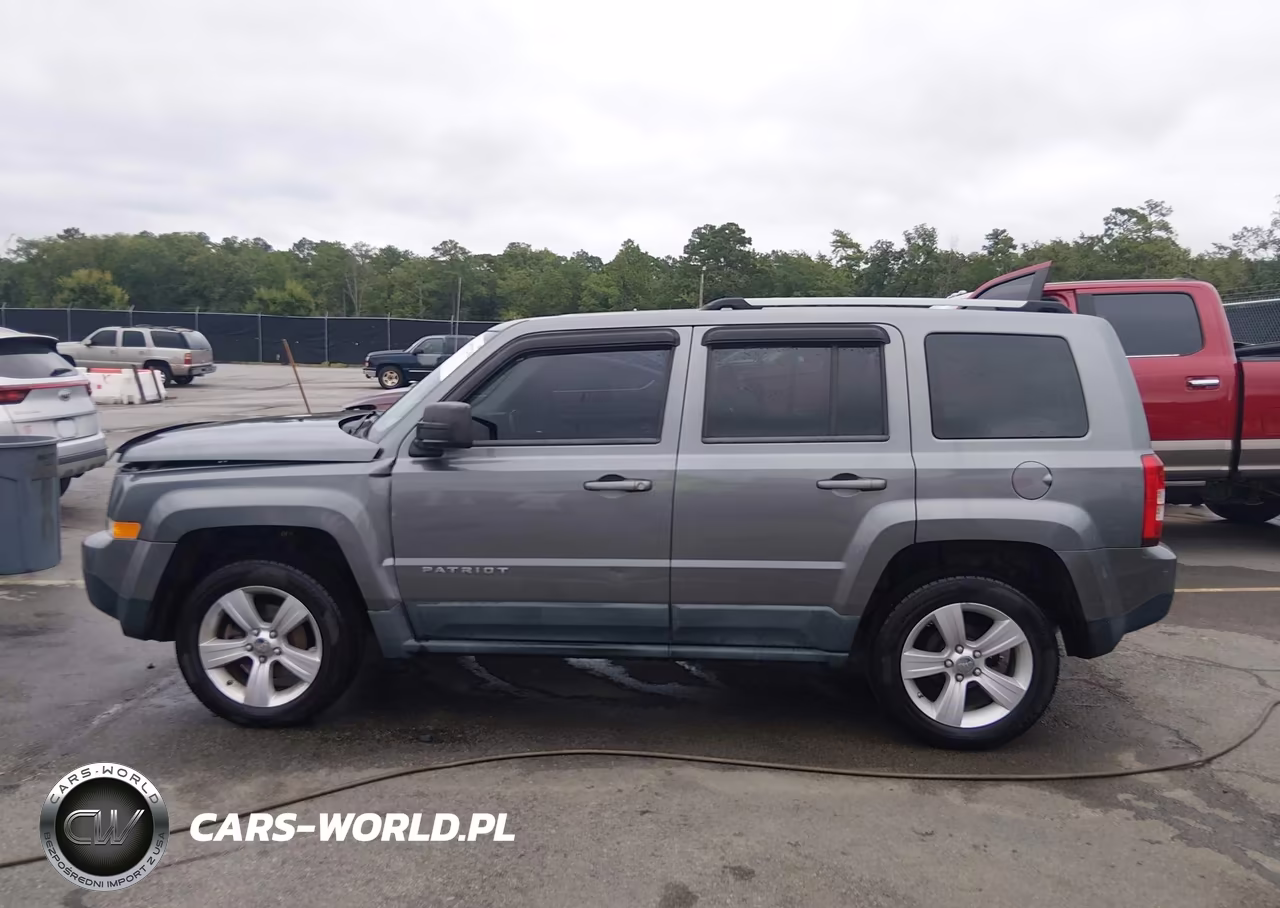 2011 Jeep Patriot Latitude X VIN:1J4NF4GB5BD245031 - 15