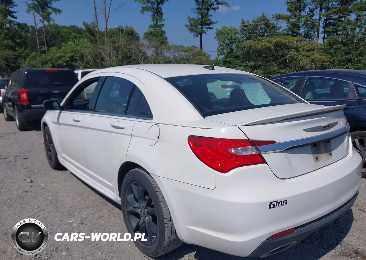 2014 Chrysler 200 Limited VIN:1C3CCBCG2EN186311 - 3