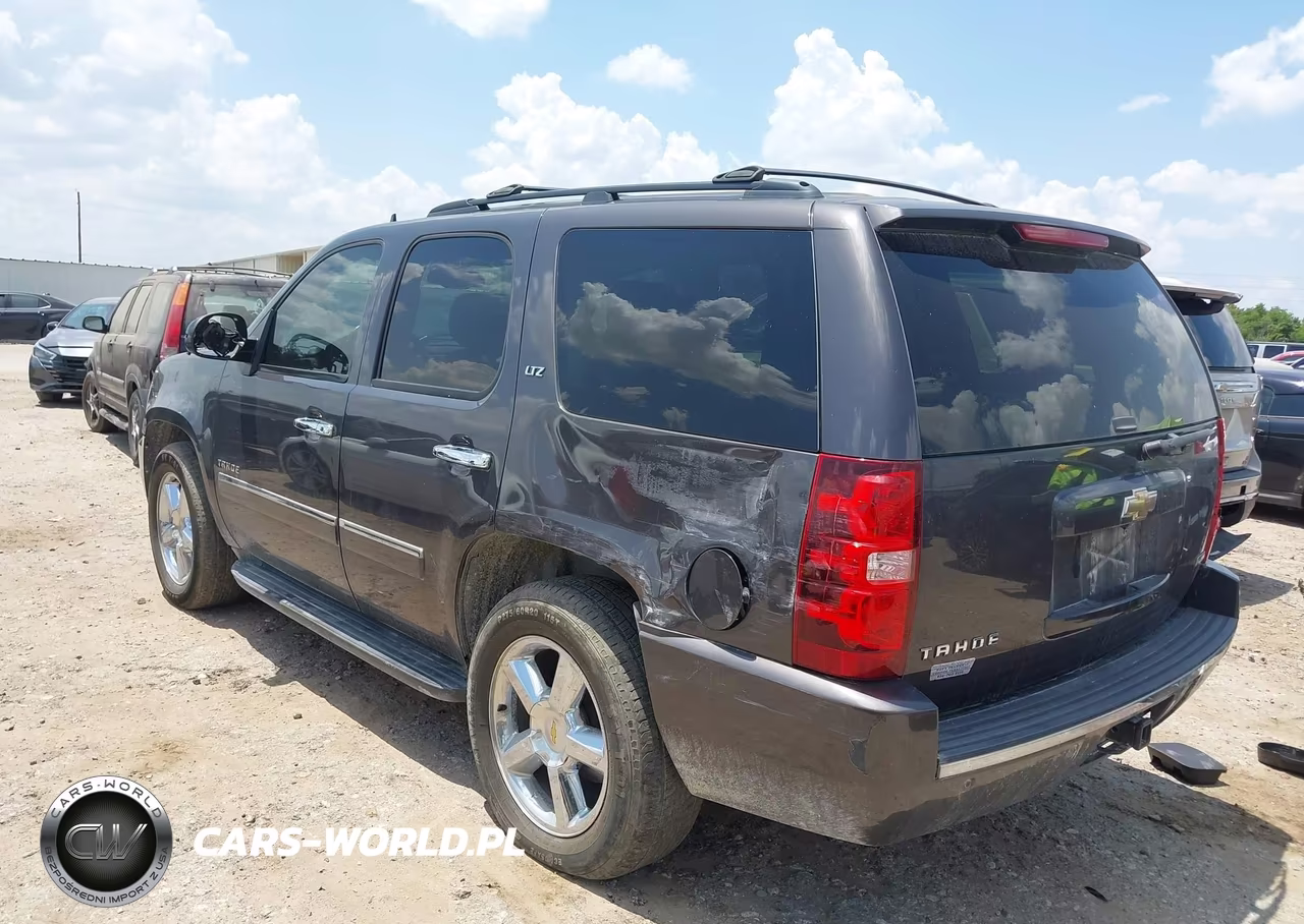 2011 Chevrolet Tahoe Ltz VIN:1GNSCCE02BR178217 - 3