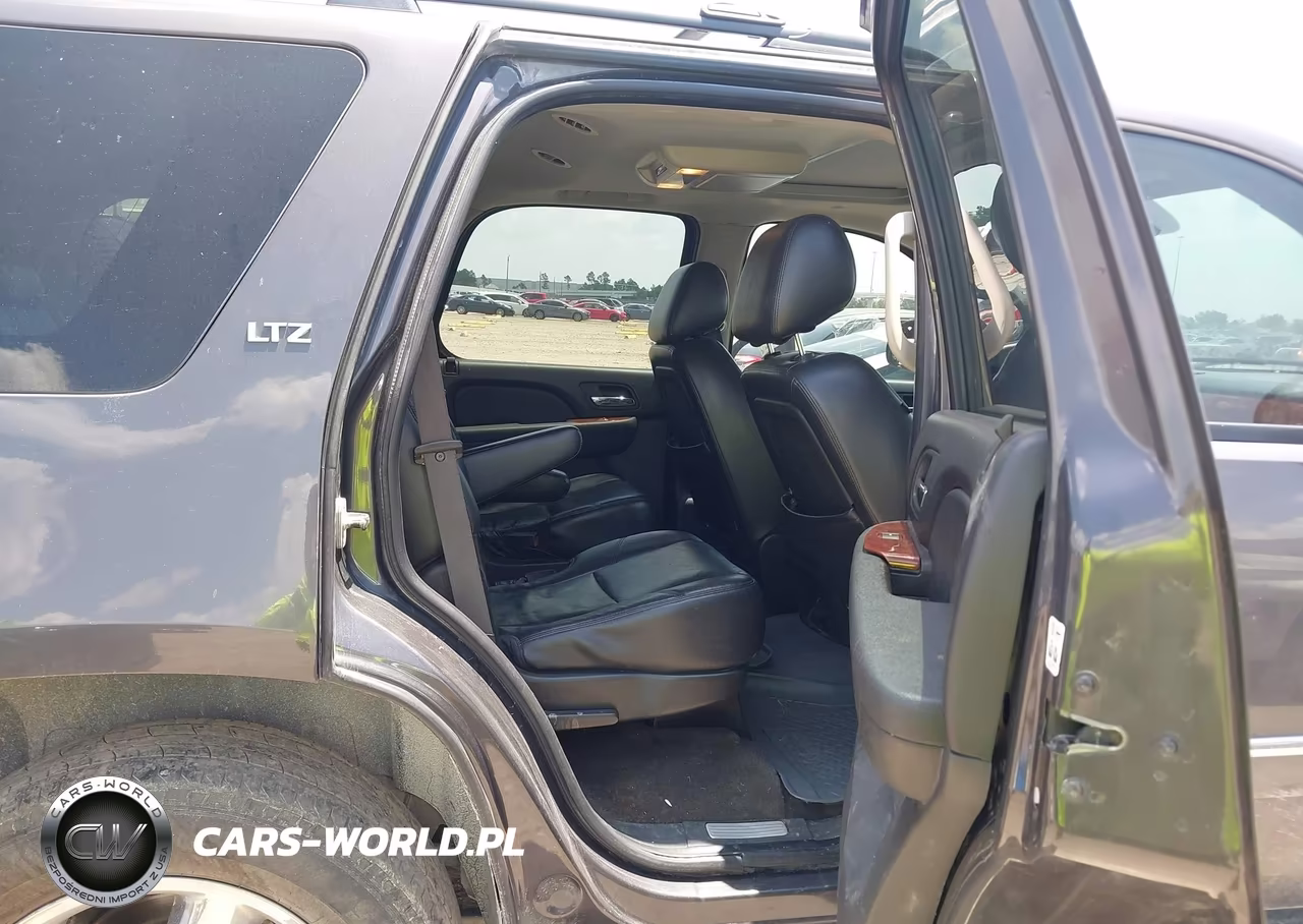 2011 Chevrolet Tahoe Ltz VIN:1GNSCCE02BR178217 - 8
