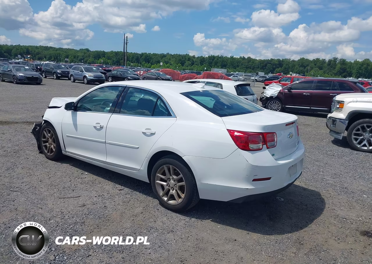 2015 Chevrolet Malibu 1Lt VIN:1G11C5SL8FF236667 - 3