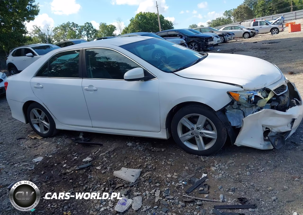 2014 Toyota Camry Se VIN:4T1BF1FK7EU802773 - 13