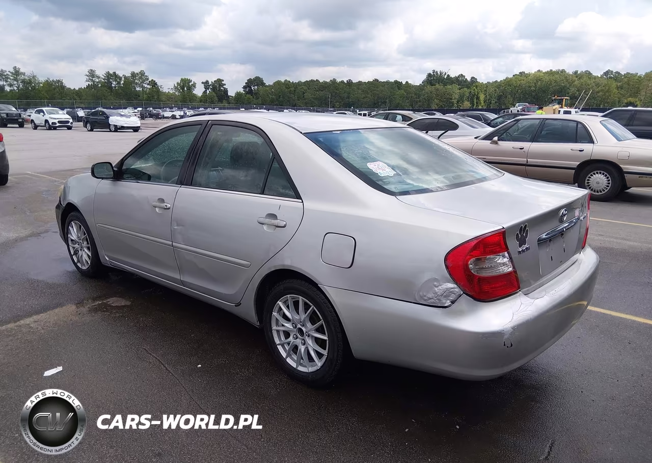 2002 Toyota Camry Le VIN:4T1BE32K22U071900 - 3