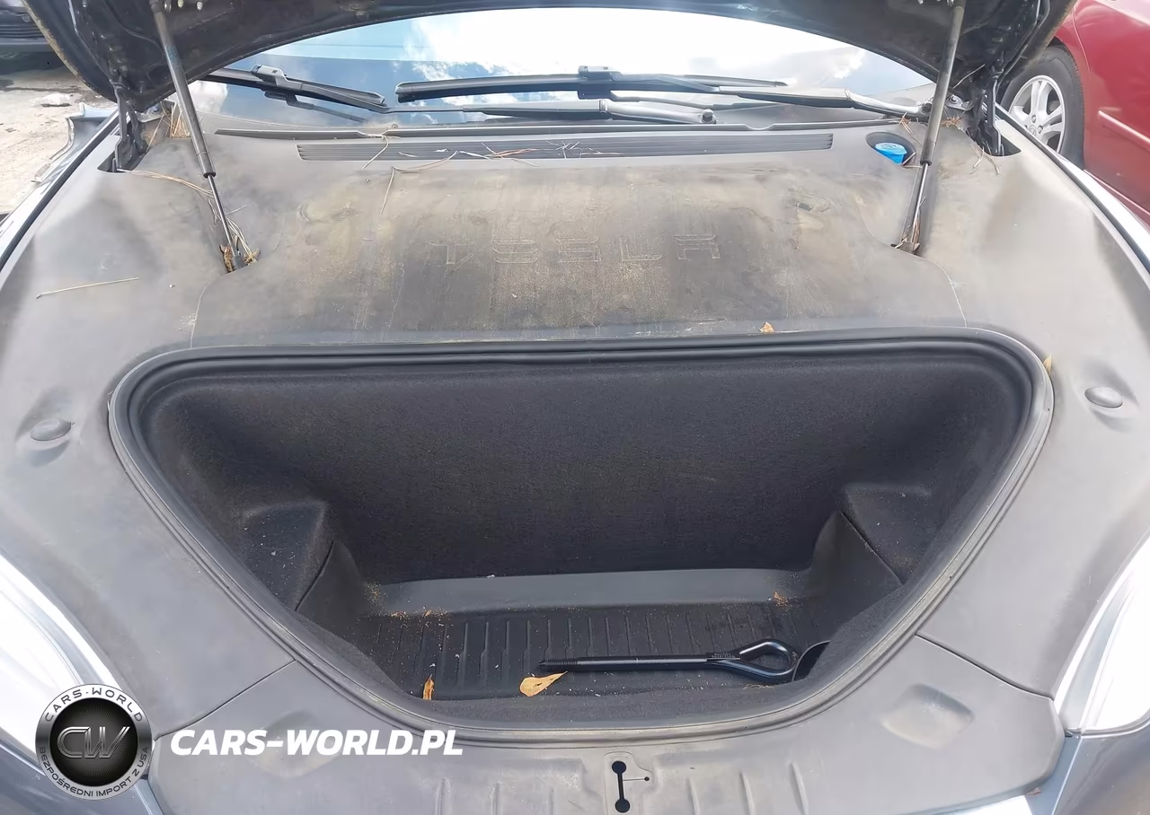 2019 Tesla Model S VIN:5YJSA1E20KF333700 - 10