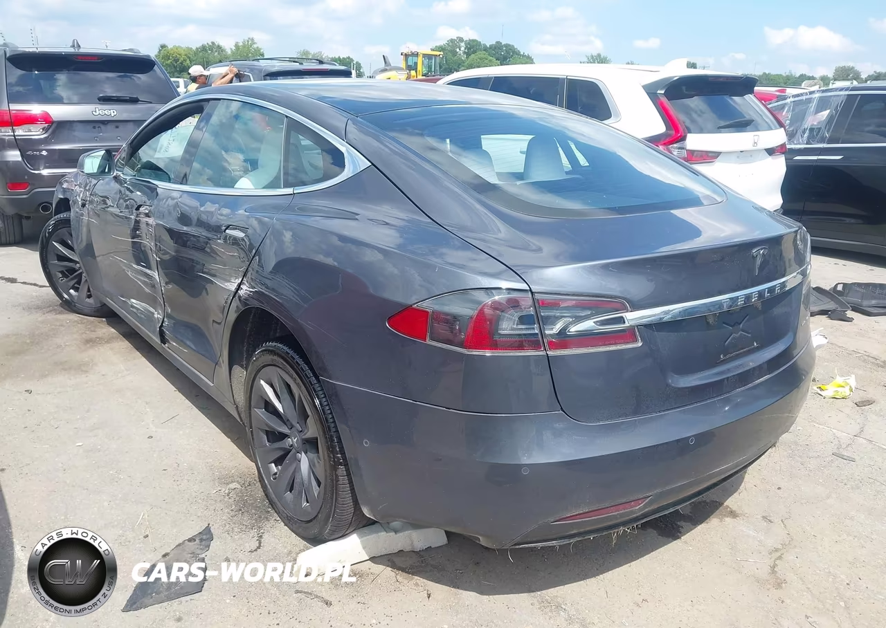 2019 Tesla Model S VIN:5YJSA1E20KF333700 - 3