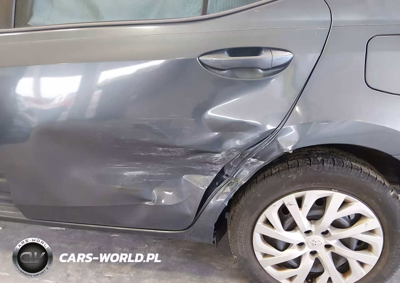 2019 Toyota Corolla Le VIN:5YFBURHE7KP943383 - 6