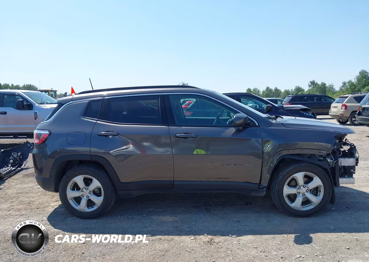2017 Jeep New Compass Latitude 4X4 VIN:3C4NJDBB5HT660851 - 14
