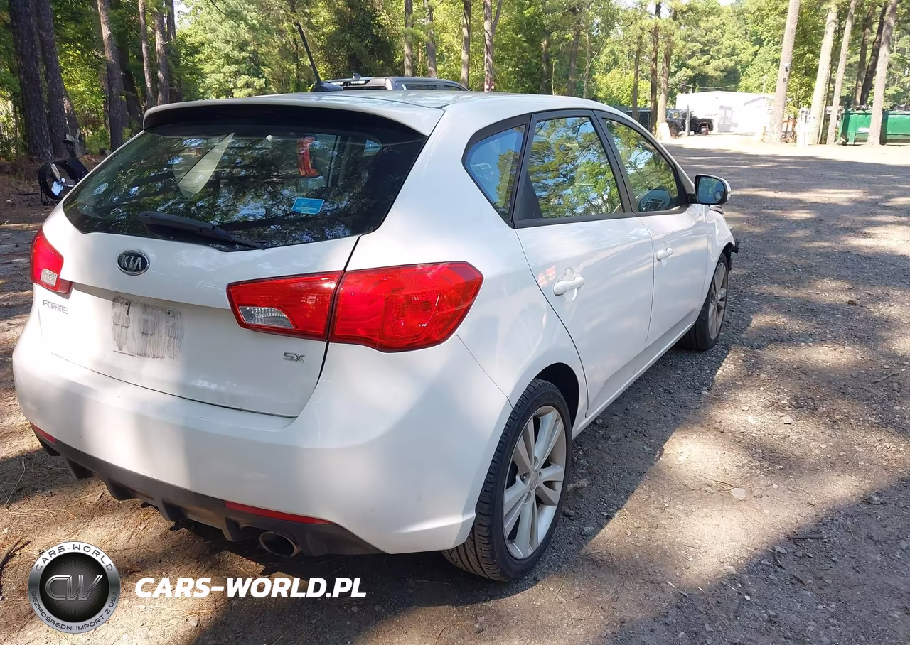 2011 Kia Forte Sx VIN:KNAFW5A30B5335423 - 4