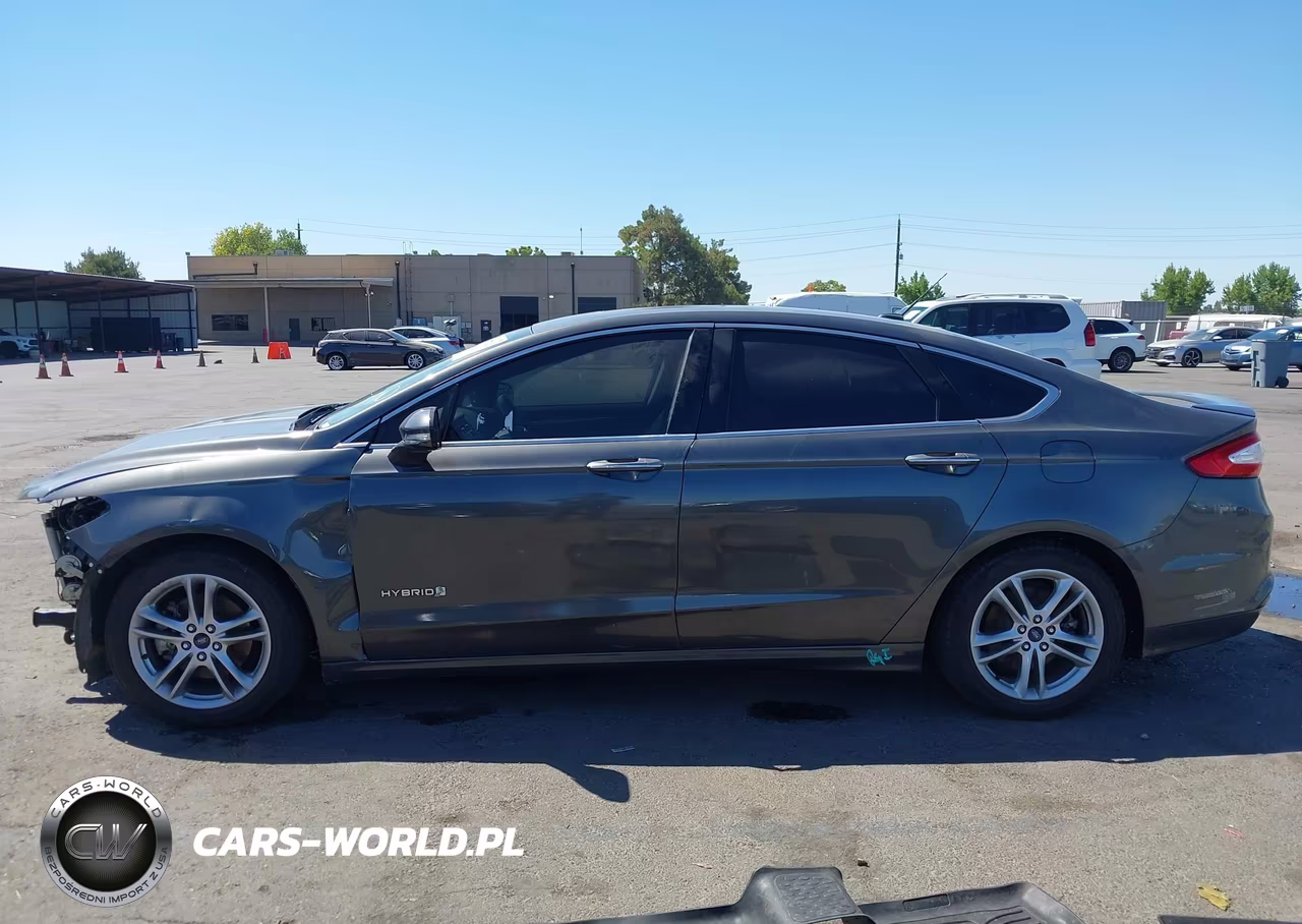 2016 Ford Fusion Hybrid Titanium VIN:3FA6P0RU3GR144735 - 15