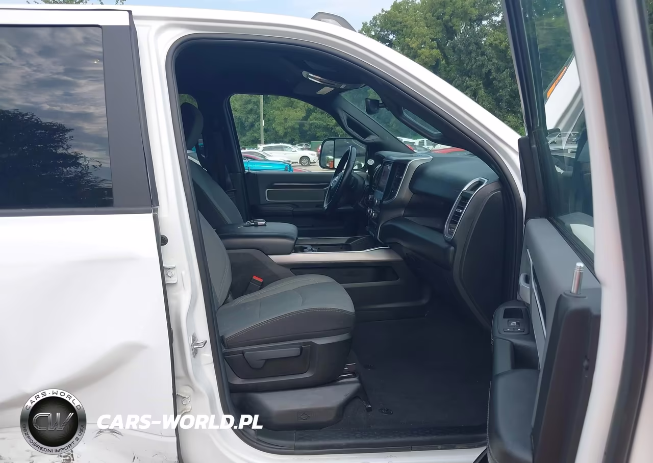 2022 Ram 3500 Chassis Tradesman-Slt-Laramie-Limited VIN:3C7WR9CL6NG295069 - 6
