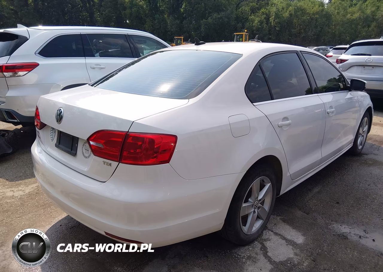 2012 Volkswagen Jetta 2.0L Tdi VIN:3VW3L7AJ1CM410213 - 4