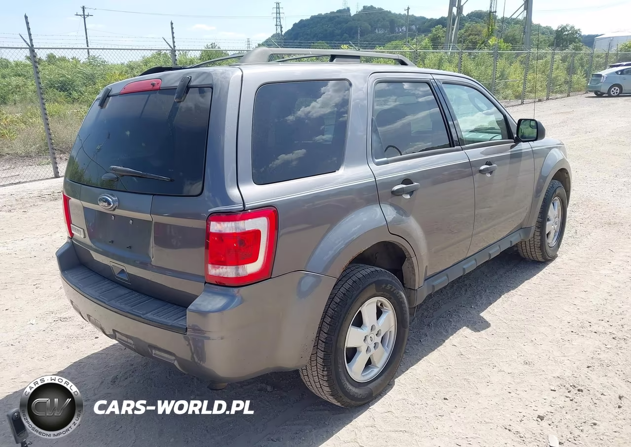 2012 Ford Escape Xlt VIN:1FMCU9D70CKA42153 - 4