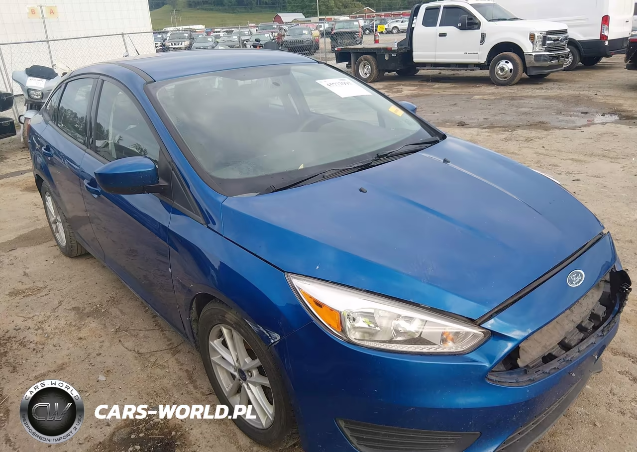 2018 Ford Focus Se VIN:1FADP3FE3JL285333 - 1