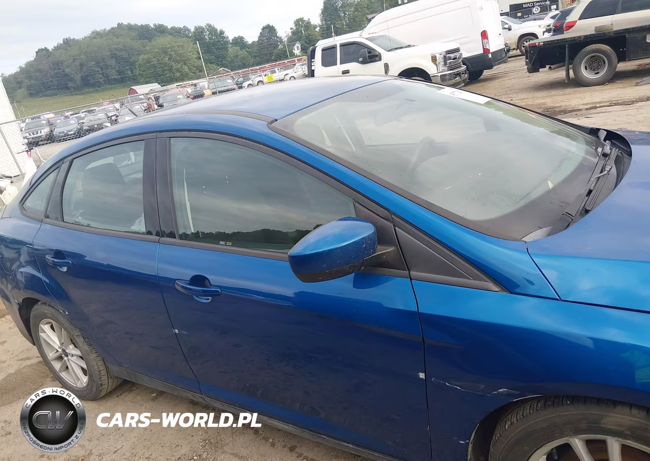 2018 Ford Focus Se VIN:1FADP3FE3JL285333 - 13