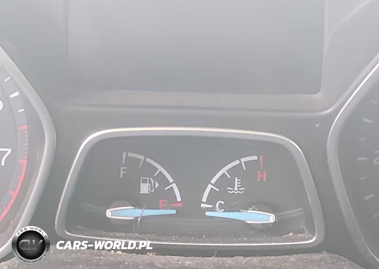 2018 Ford Focus Se VIN:1FADP3FE3JL285333 - 15