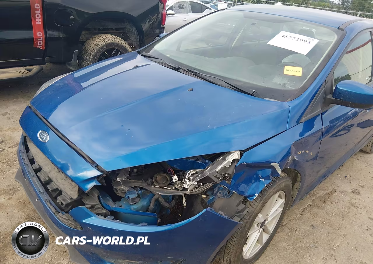 2018 Ford Focus Se VIN:1FADP3FE3JL285333 - 6