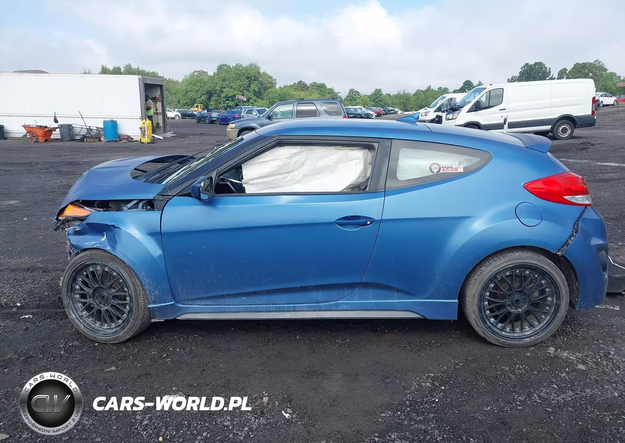 2016 Hyundai Veloster Turbo Rally Edition VIN:KMHTC6AE4GU262264 - 14