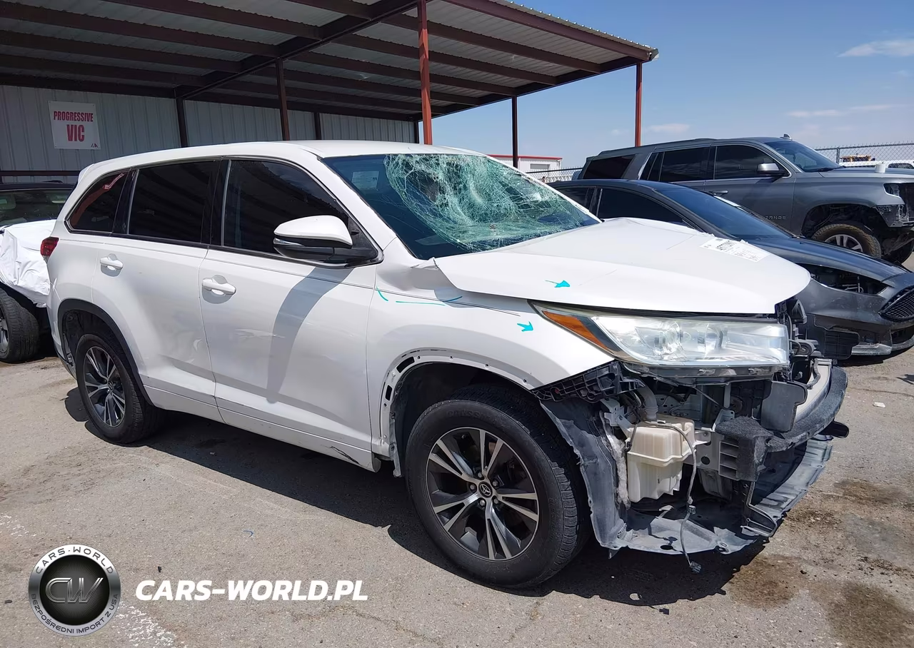 2017 Toyota Highlander Le Plus VIN:5TDZZRFH3HS197351 - 14