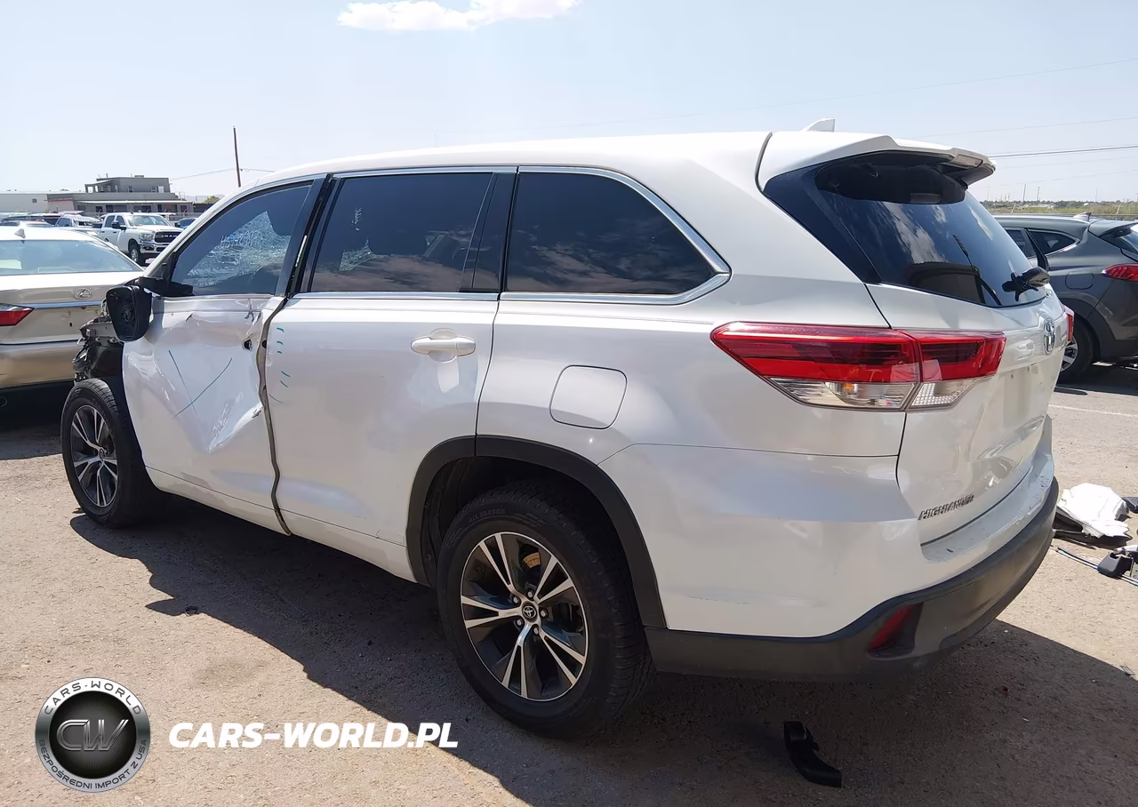 2017 Toyota Highlander Le Plus VIN:5TDZZRFH3HS197351 - 15