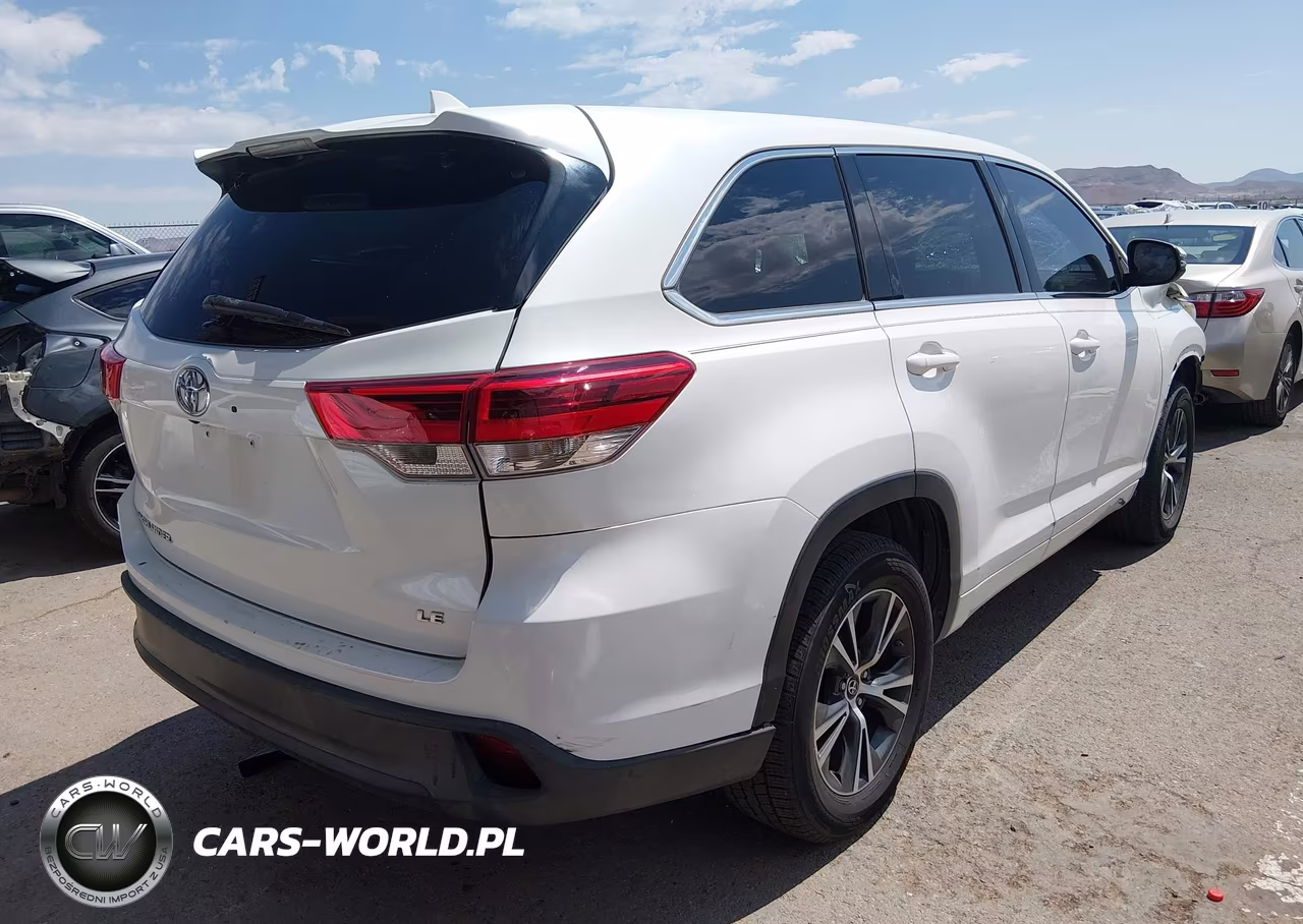 2017 Toyota Highlander Le Plus VIN:5TDZZRFH3HS197351 - 4