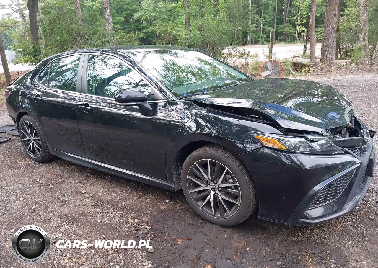 2024 Toyota Camry Se – zdjęcie 1 z 17