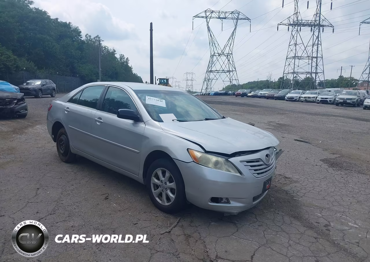 2009 Toyota Camry Le – zdjęcie 1 z 11