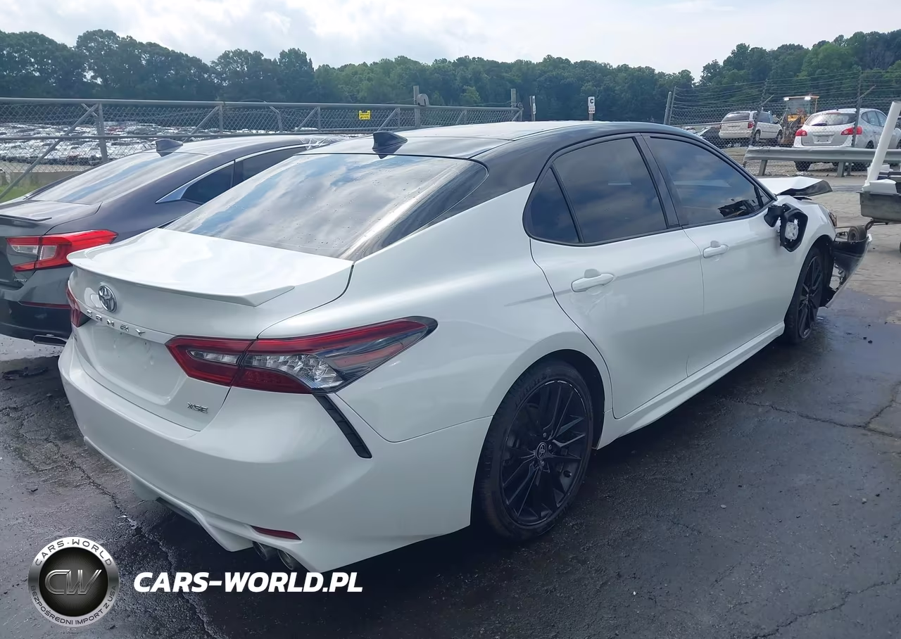 2022 Toyota Camry Xse VIN:4T1K61AK0NU036067 - 4