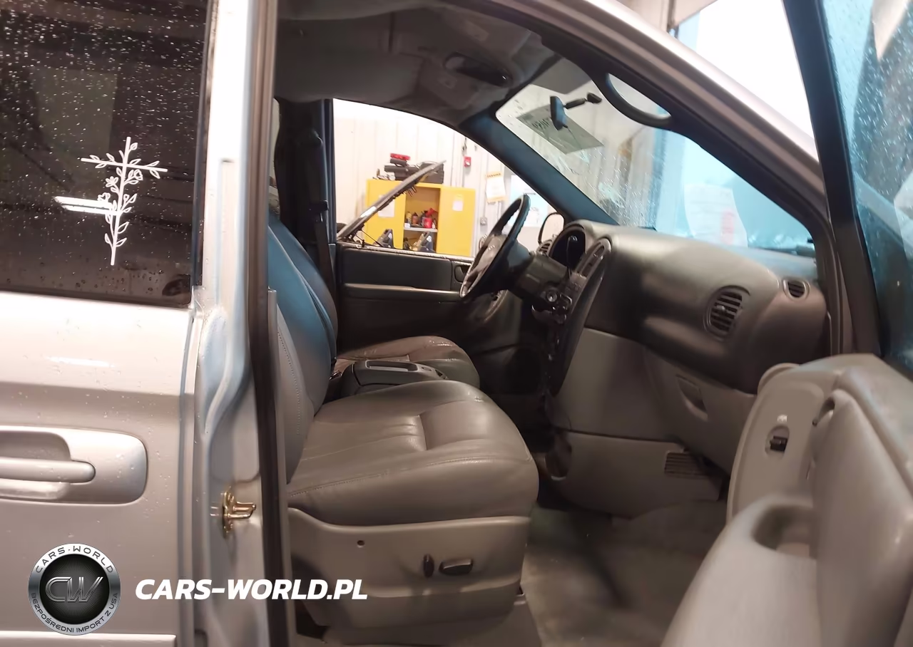 2005 Dodge Grand Caravan Sxt VIN:2D4GP44L85R160133 - 5