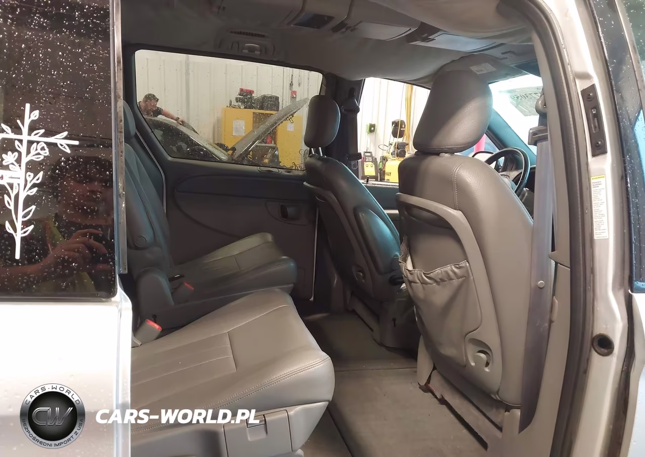 2005 Dodge Grand Caravan Sxt VIN:2D4GP44L85R160133 - 8