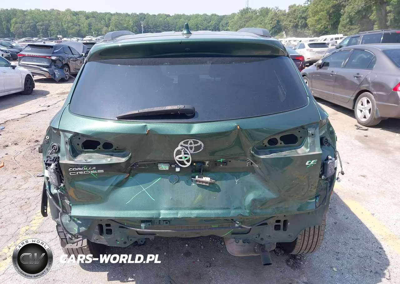 2022 Toyota Corolla Cross Le VIN:7MUCAAAG1NV004855 - 16