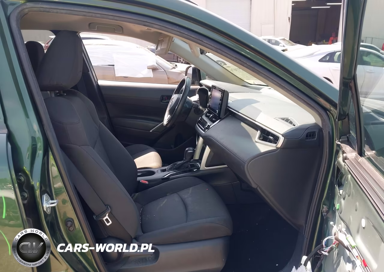 2022 Toyota Corolla Cross Le VIN:7MUCAAAG1NV004855 - 5