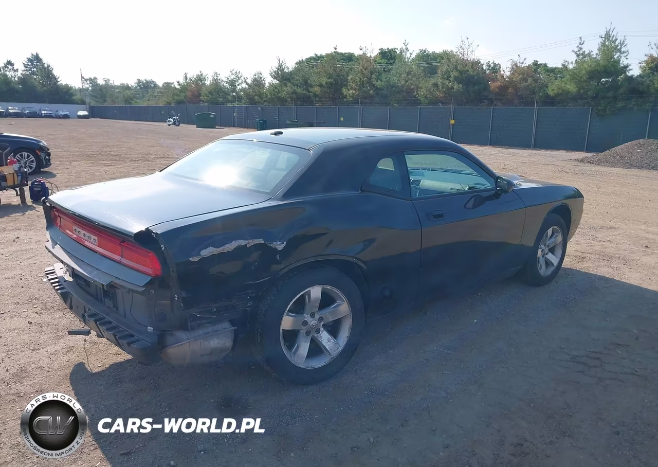 2009 Dodge Challenger Se VIN:2B3LJ44V39H558989 - 4