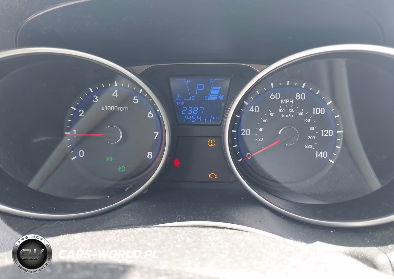 2012 Hyundai Tucson Limited VIN:KM8JUCAC5CU378438 - 7