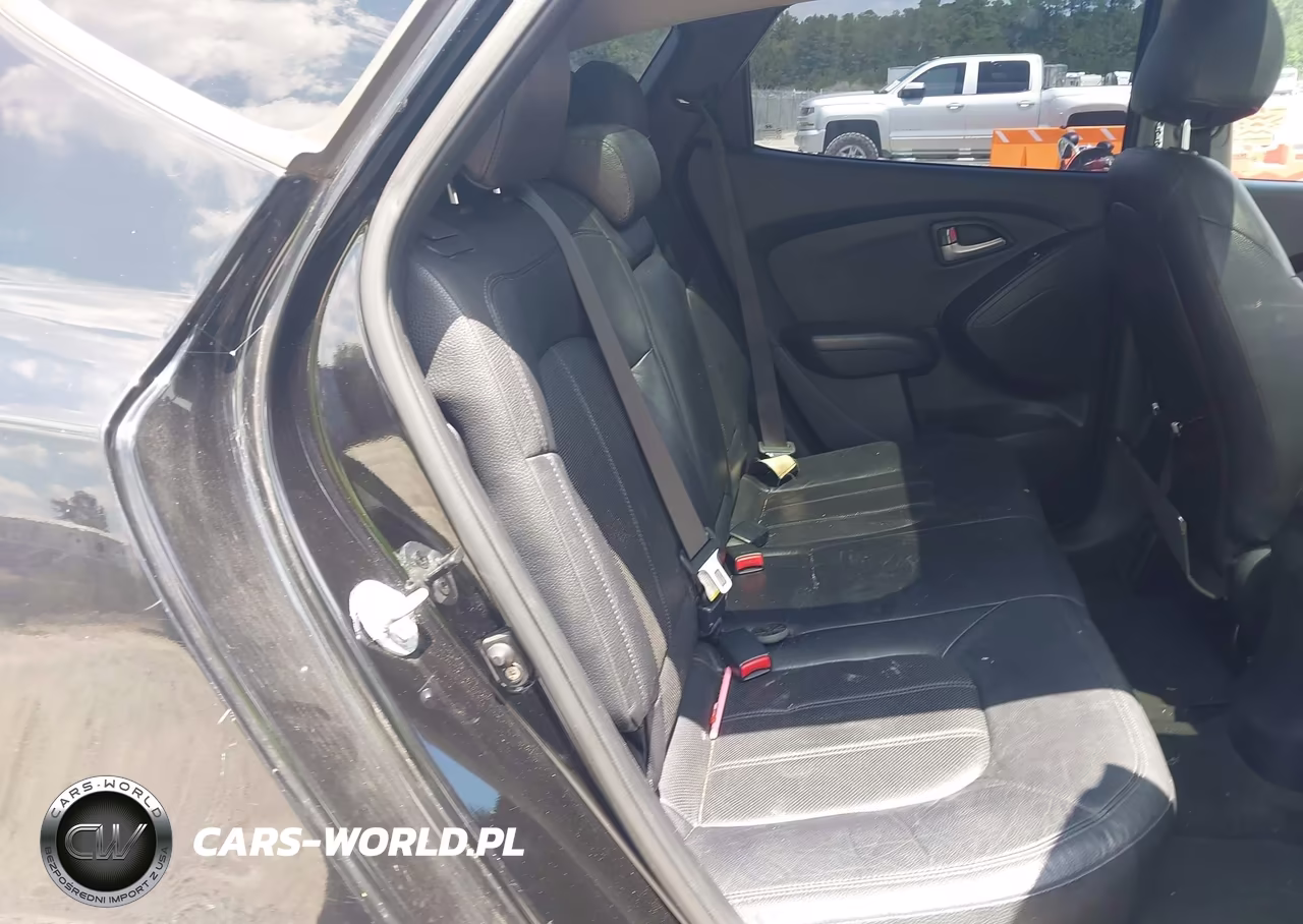 2012 Hyundai Tucson Limited VIN:KM8JUCAC5CU378438 - 8
