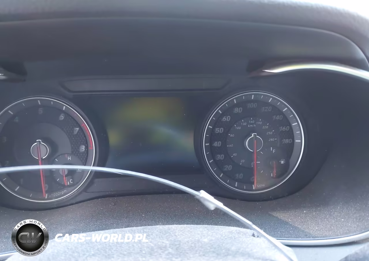 2019 Genesis G70 3.3T Advanced VIN:KMTG34LEXKU020516 - 15
