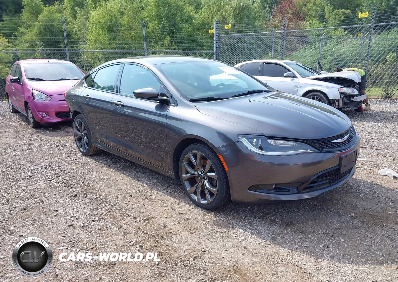 2015 Chrysler 200 S – zdjęcie 1 z 14