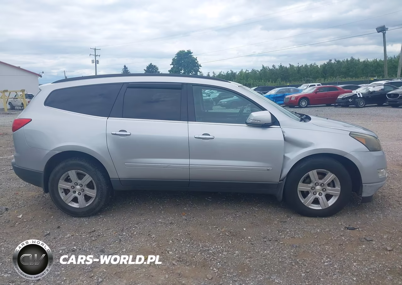 2010 Chevrolet Traverse Lt VIN:1GNLVGED5AS118741 - 13