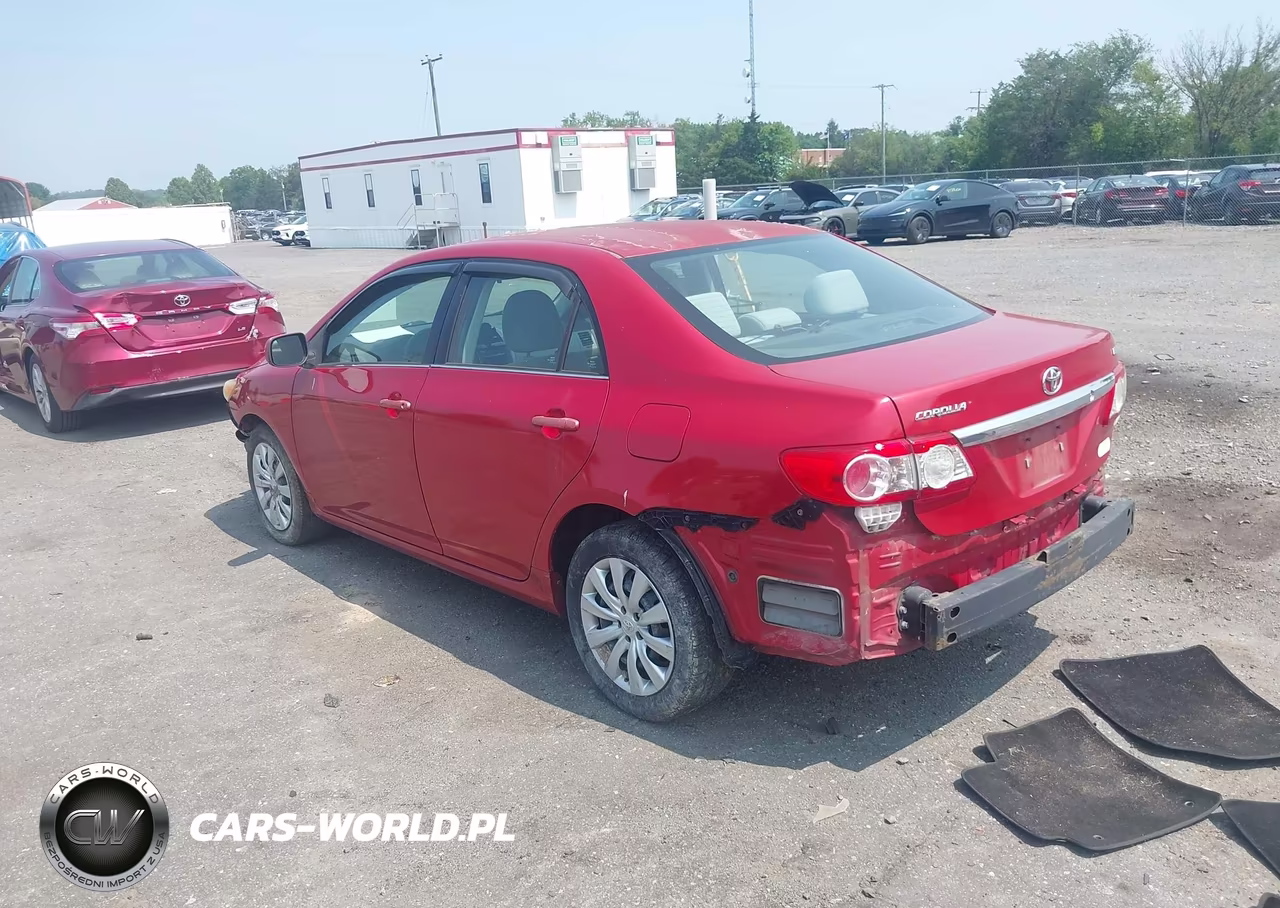 2013 Toyota Corolla Le VIN:5YFBU4EEXDP139945 - 3
