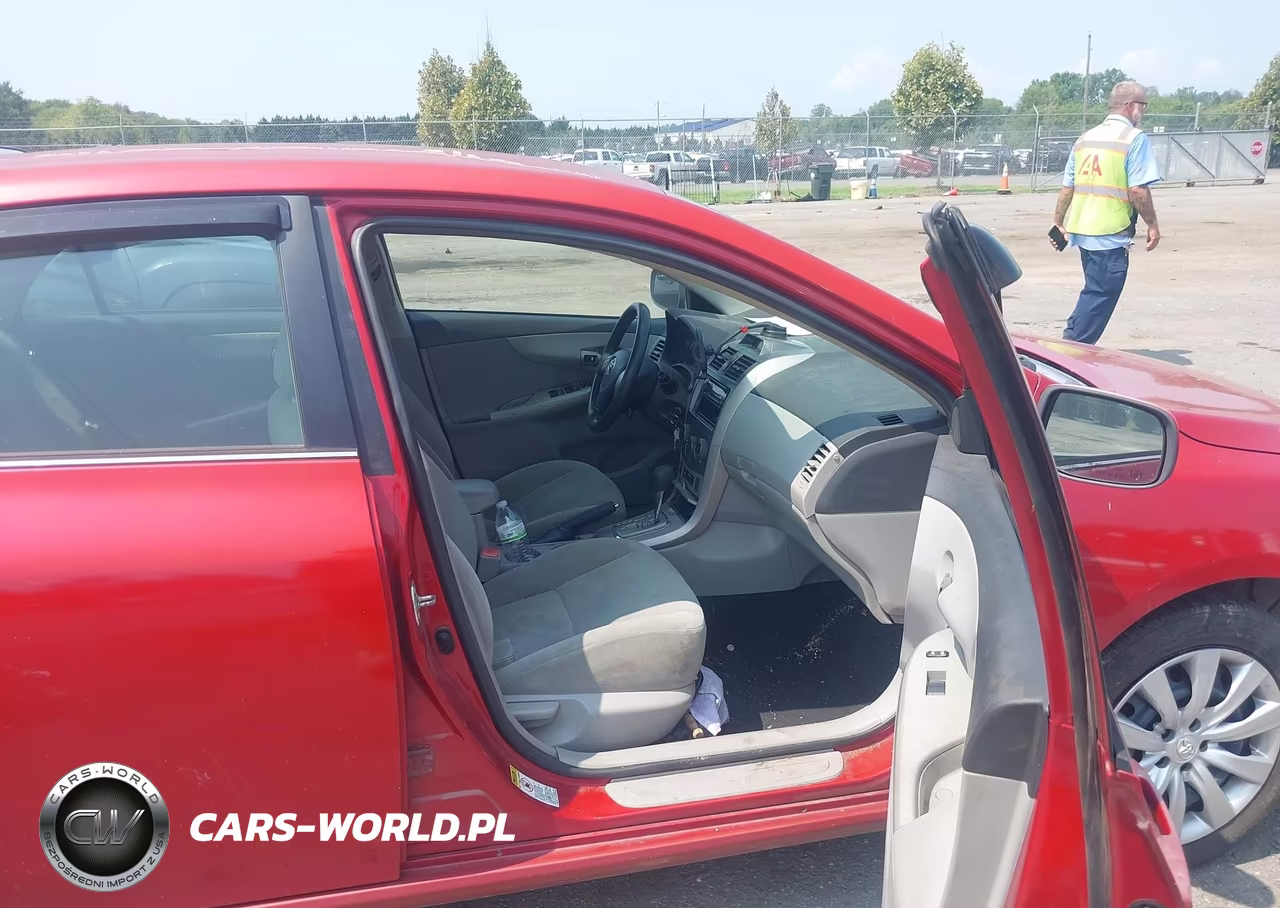 2013 Toyota Corolla Le VIN:5YFBU4EEXDP139945 - 5