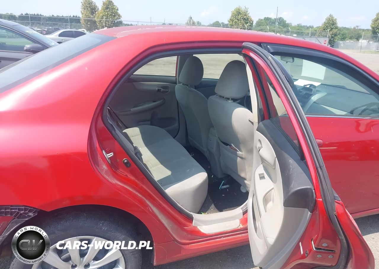 2013 Toyota Corolla Le VIN:5YFBU4EEXDP139945 - 8