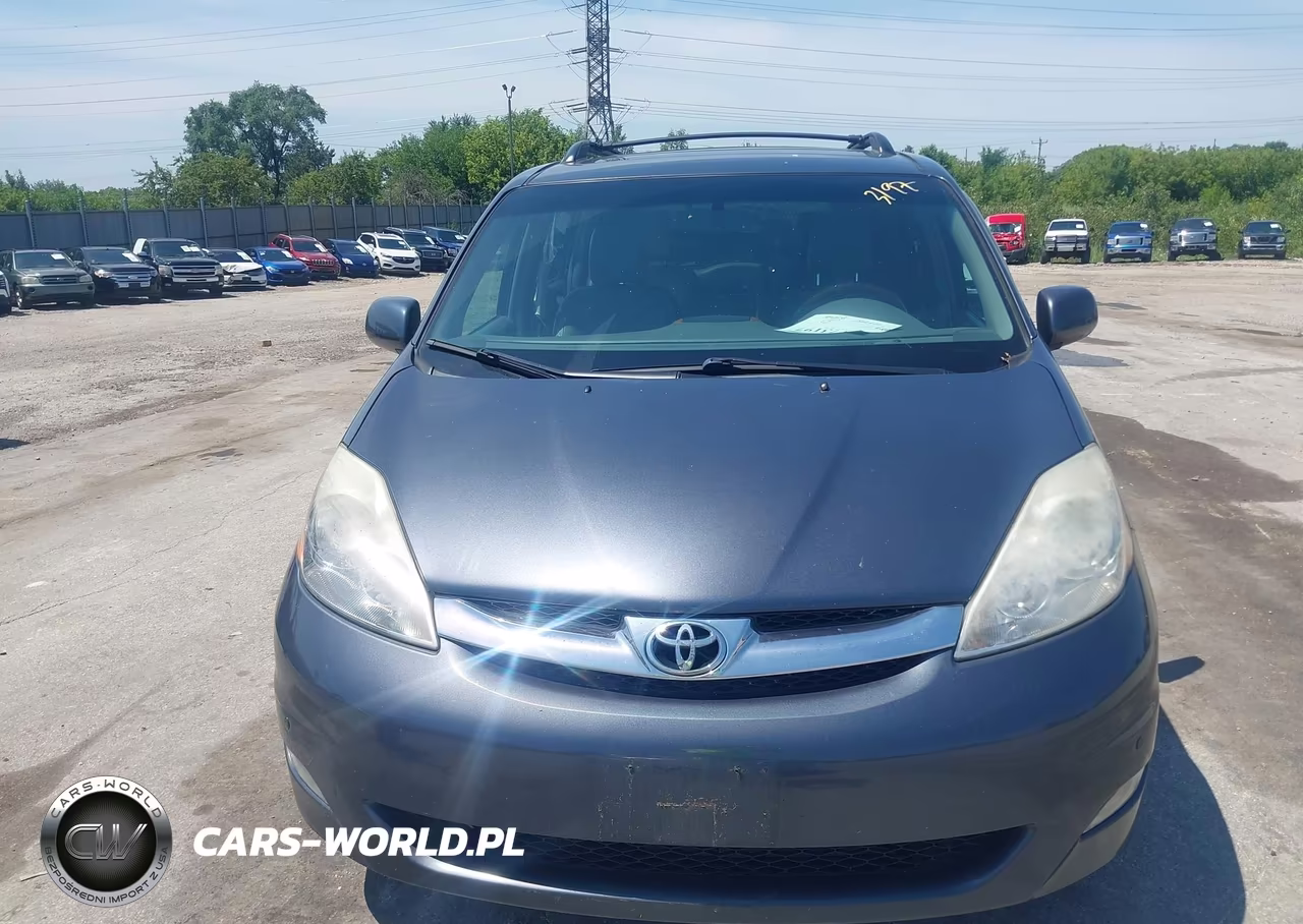 2010 Toyota Sienna Limited VIN:5TDDK4CC6AS034032 - 12