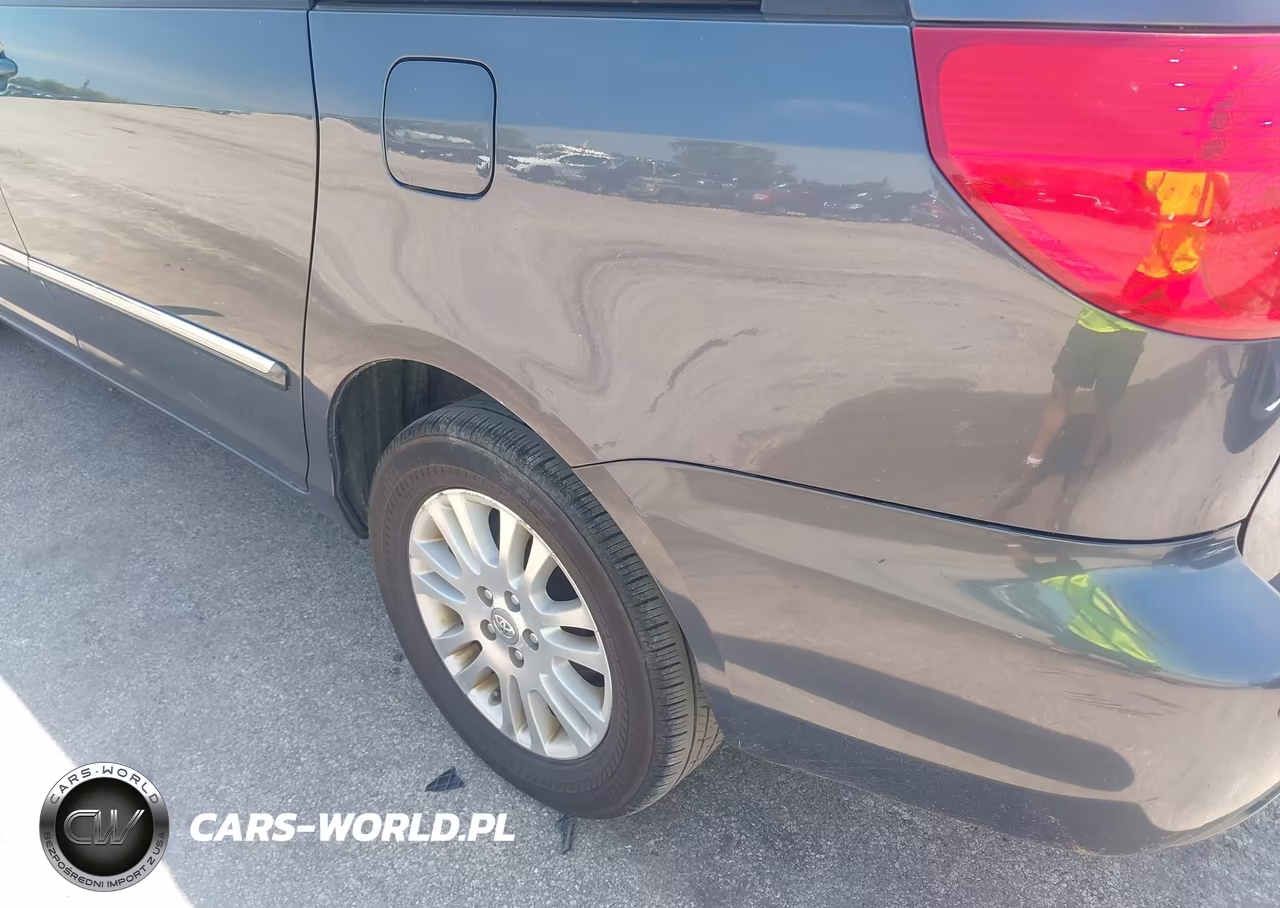 2010 Toyota Sienna Limited VIN:5TDDK4CC6AS034032 - 6