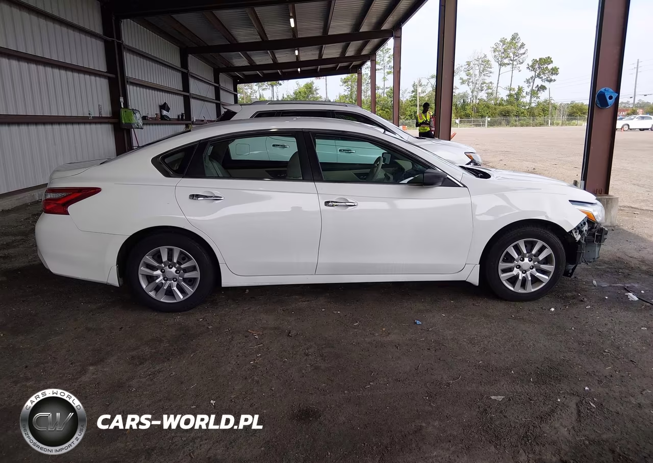2017 Nissan Altima 2.5 S VIN:1N4AL3AP2HC248114 - 14