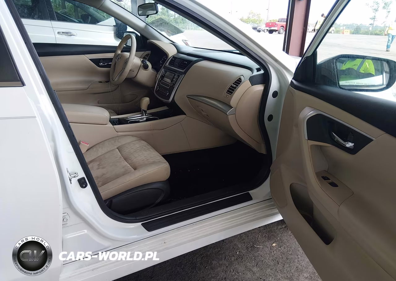 2017 Nissan Altima 2.5 S VIN:1N4AL3AP2HC248114 - 5