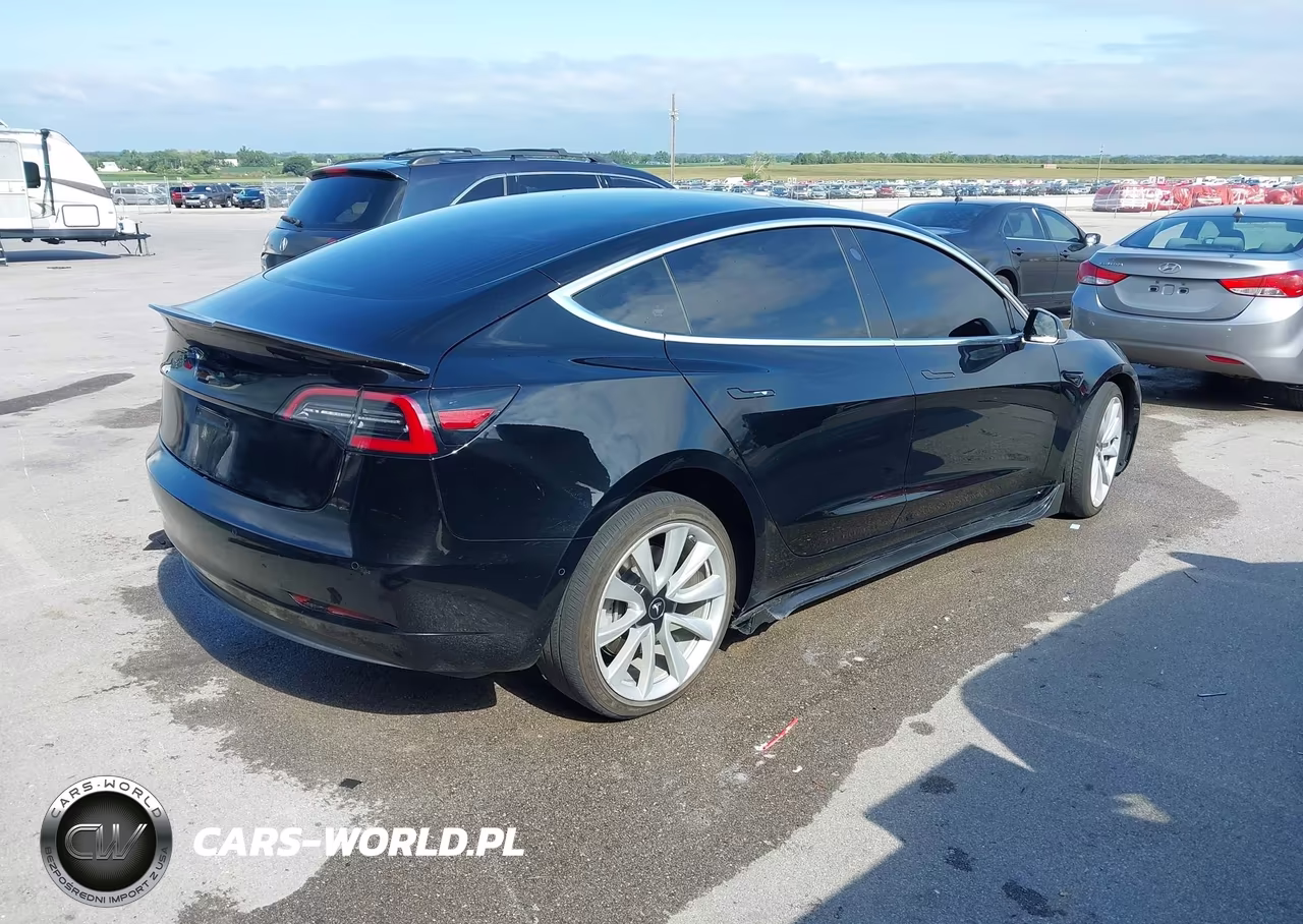 2019 Tesla Model 3 Long Range-Performance VIN:5YJ3E1EB5KF388992 - 4