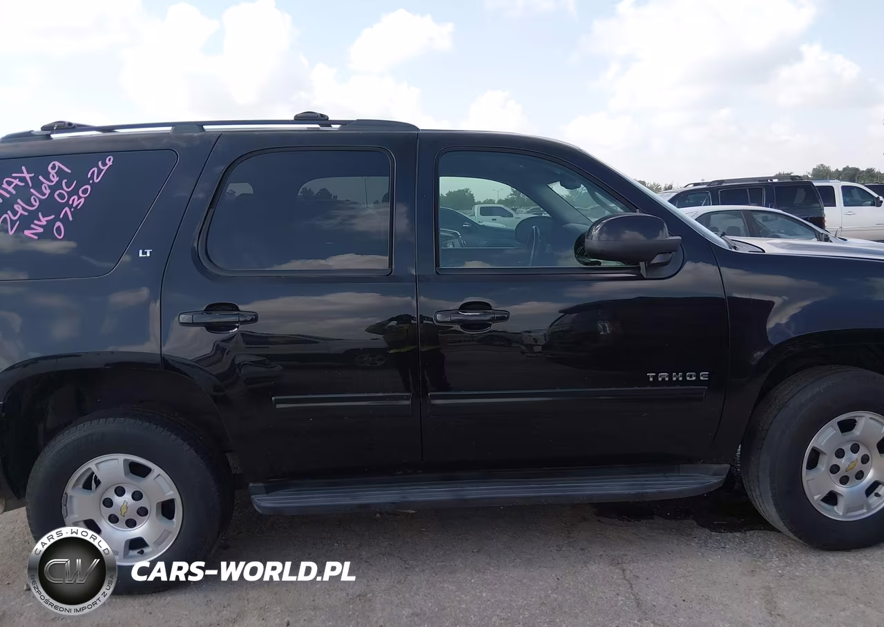2014 Chevrolet Tahoe Lt VIN:1GNSKBE03ER246669 - 13