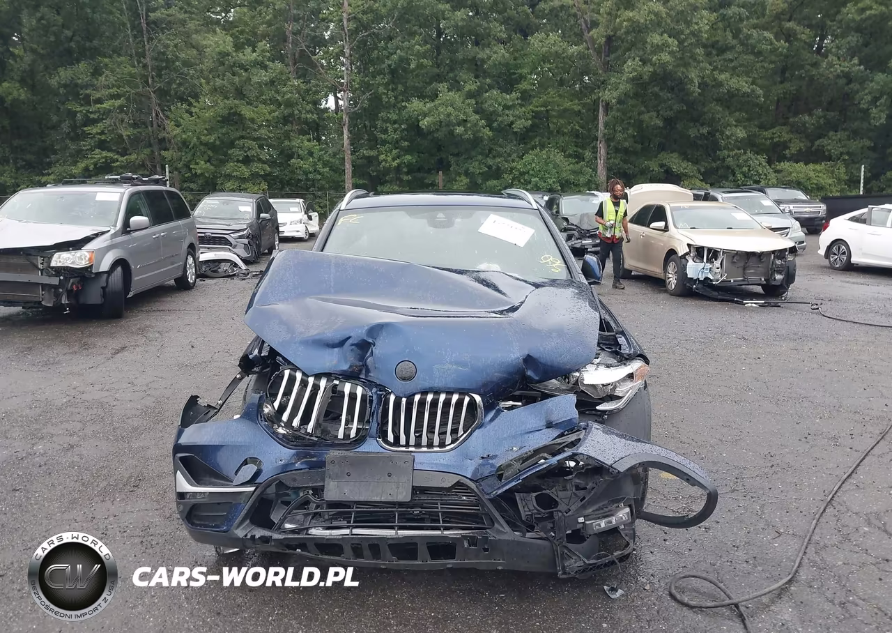 2020 BMW X1 xDrive28I VIN:WBXJG9C02L5P40904 - 11