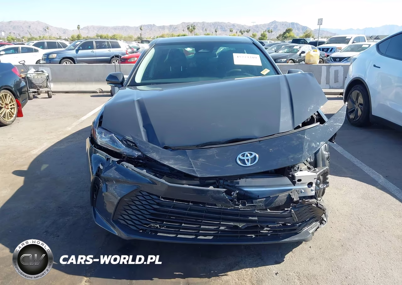 2026 Toyota Camry Le VIN:4T1DAACK5TU672498 - 13