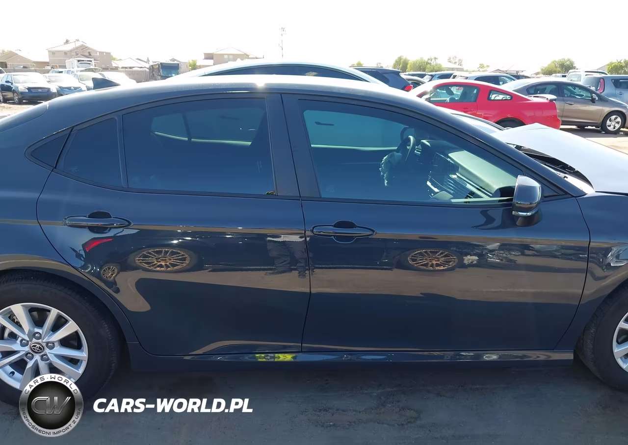 2026 Toyota Camry Le VIN:4T1DAACK5TU672498 - 14